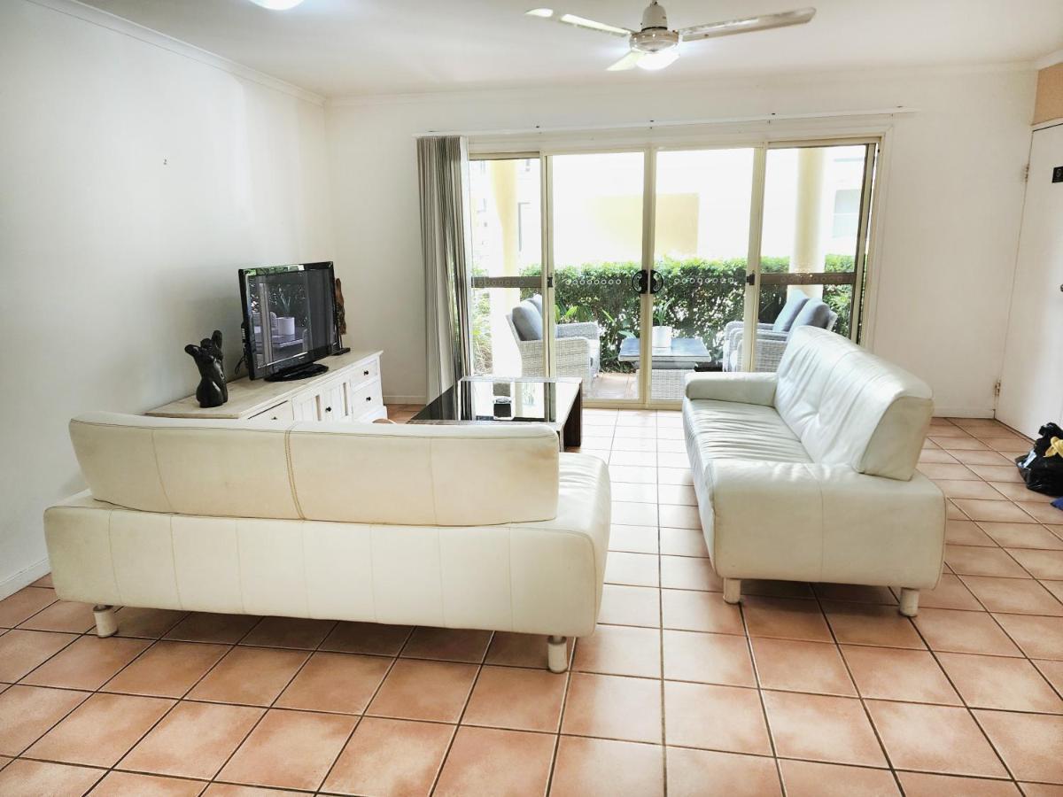 La Villa At Beach Court Airlie Beach Exterior foto